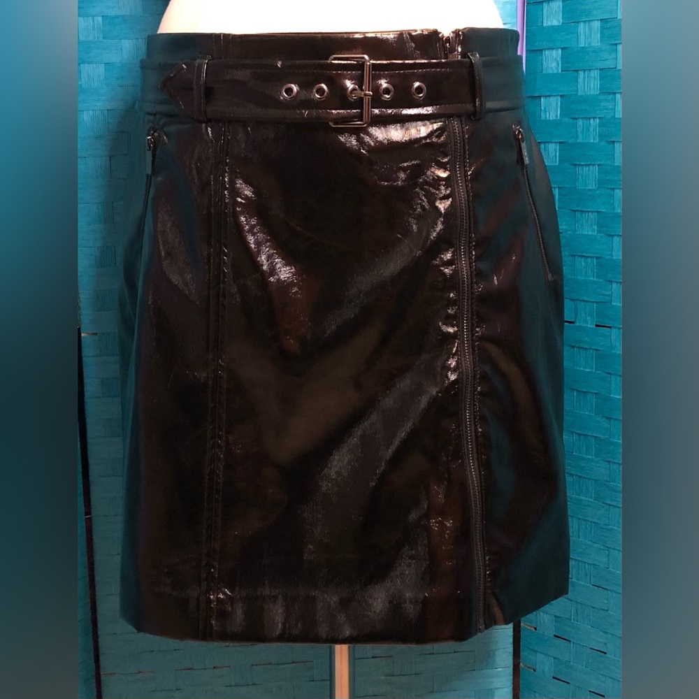 Karl Lagerfeld Faux Patent Leather Belted Mini Skirt Black New - Picture 1 of 14